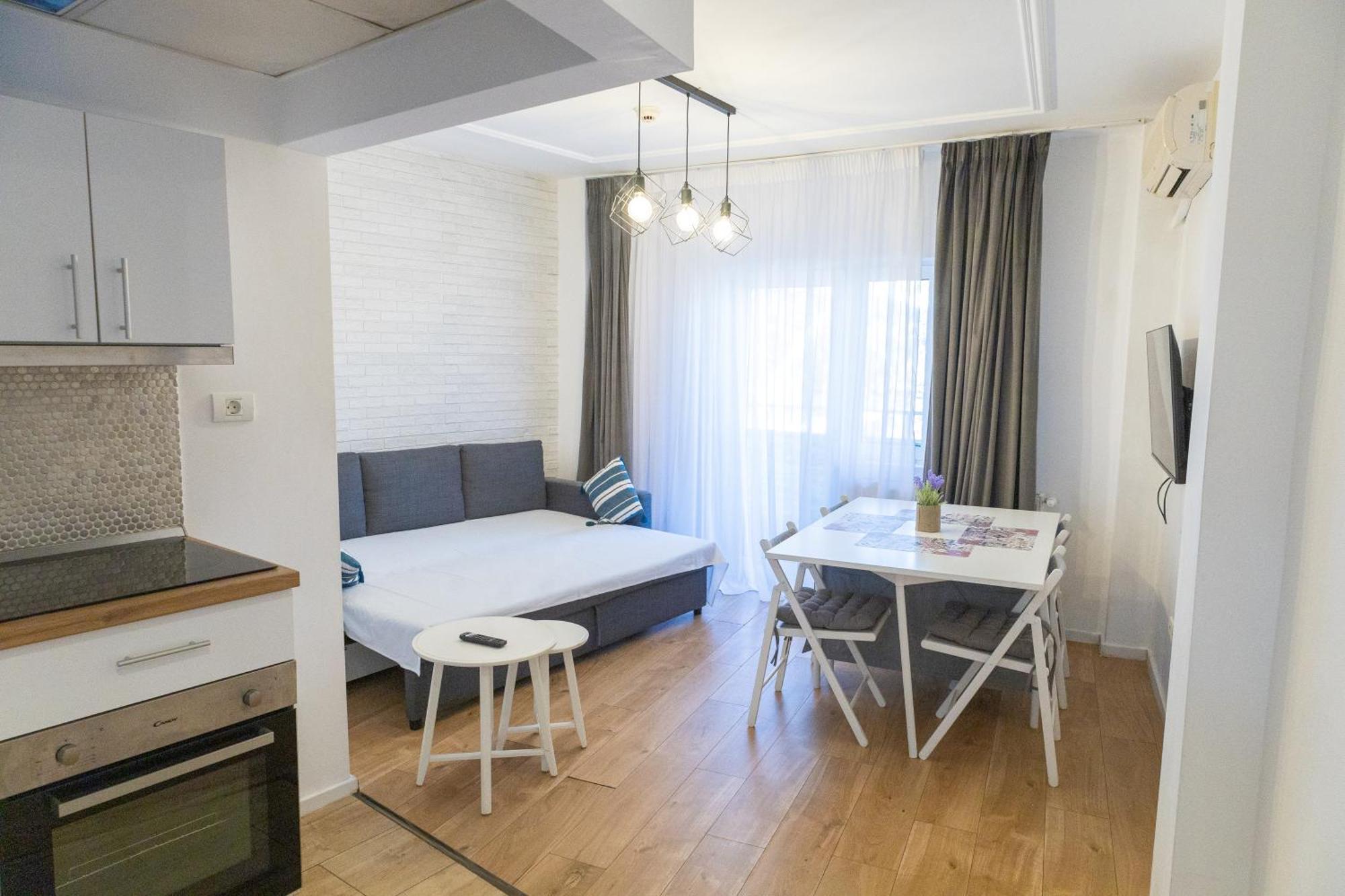 Moise House - Kosher Aparthotel Bucarest Esterno foto